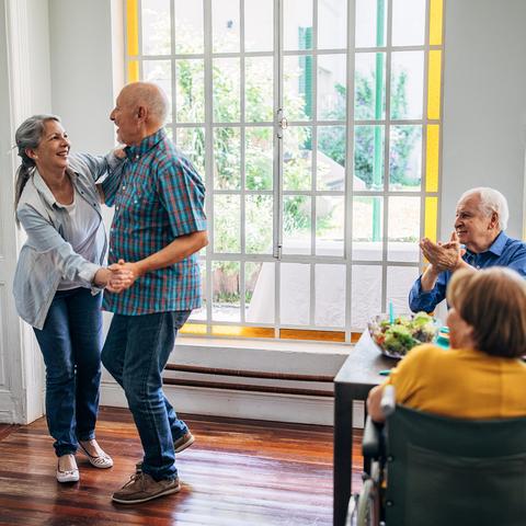 (来不及就开始跑是什么歌)来不及啦快上车，让我们一起迎接难忘的旅程与冒险！