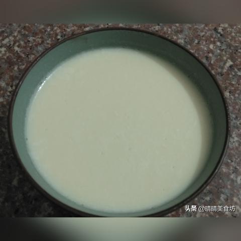 深入探索家庭餐桌战士布丁：详解其日语翻译及在日本家庭餐桌文化的影响